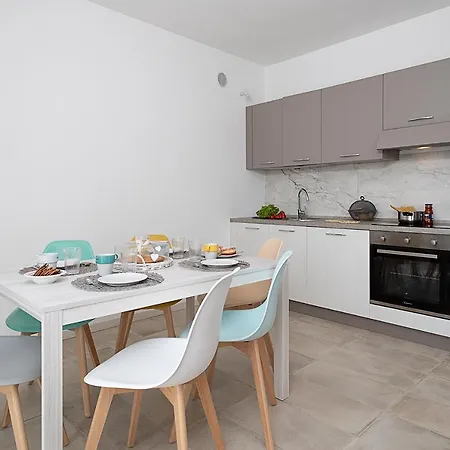 Apartment Casa Viola - Regarda Travel *